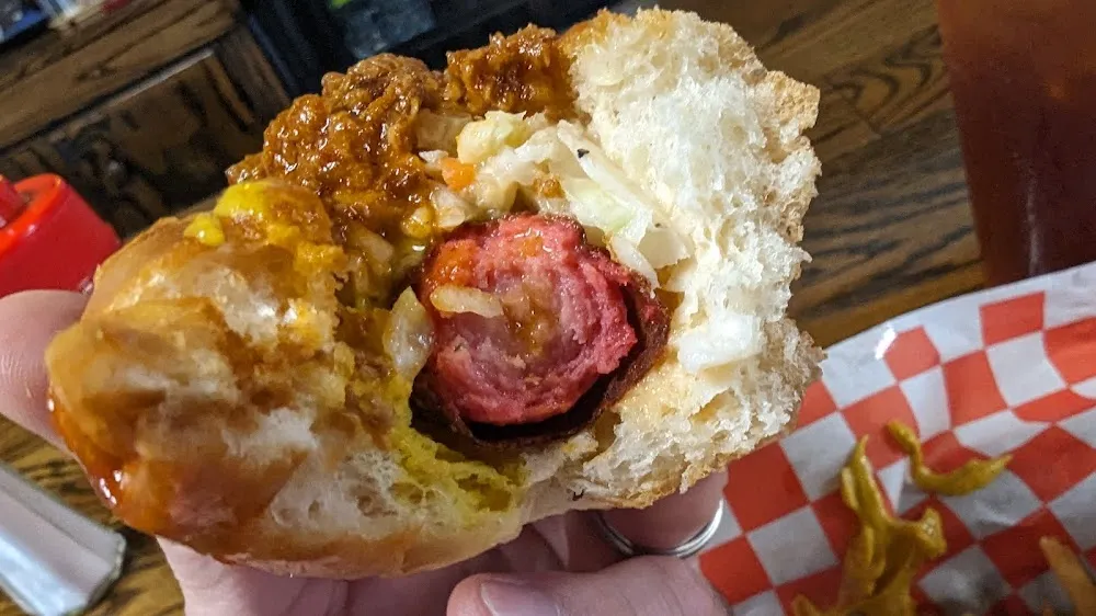 Hotdog w Chili Onion Mustard Slaw